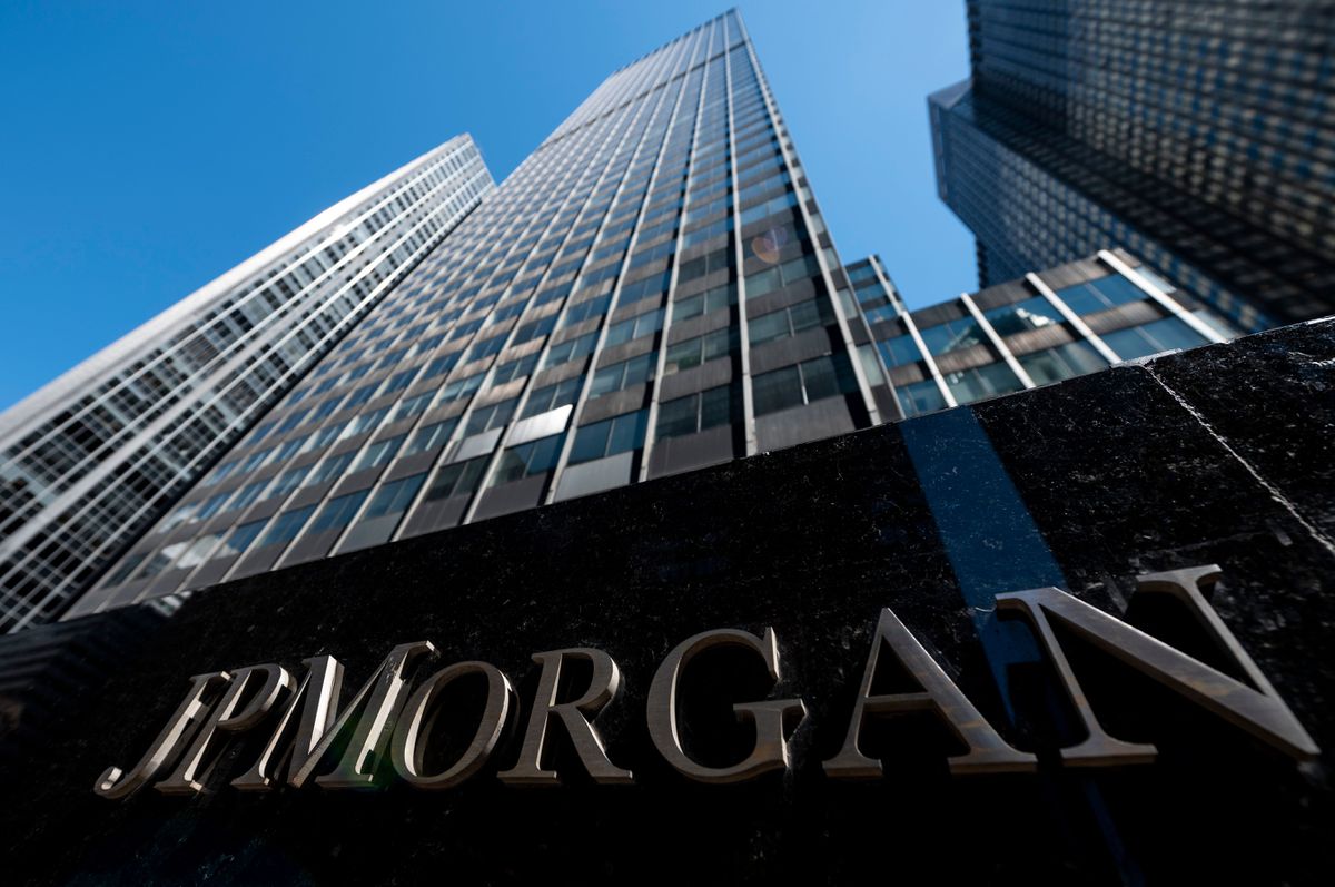 Банк JPMorgan: Большинство институциональных инвесторов не планирует покупать криптовалюты